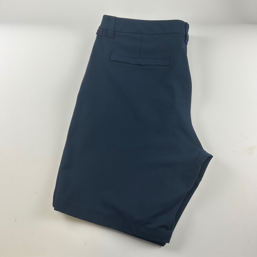 Lululemon Men's 36 Commission Golf Shorts Navy Blue Technical Stretch Flat Front